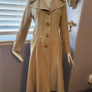 Vintage (circa 1970) Long Women's Trench Coat - Beige - Size Medium